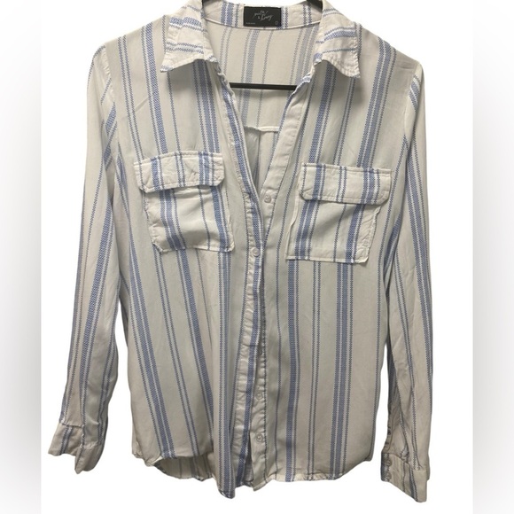 Milk n honey snall blue and white striped button down women’s blouse - Picture 1 of 7